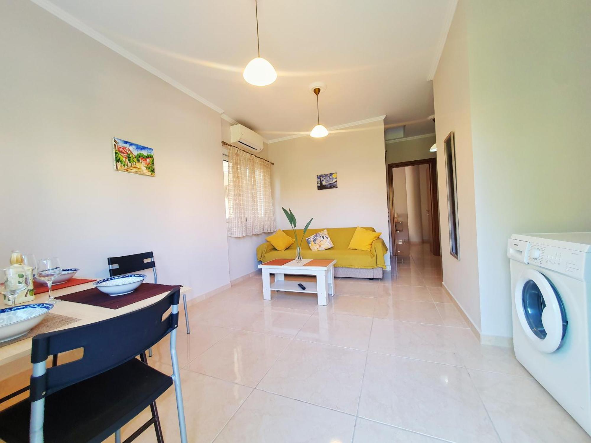 Christiana'S Apartment นีดรี ภายนอก รูปภาพ