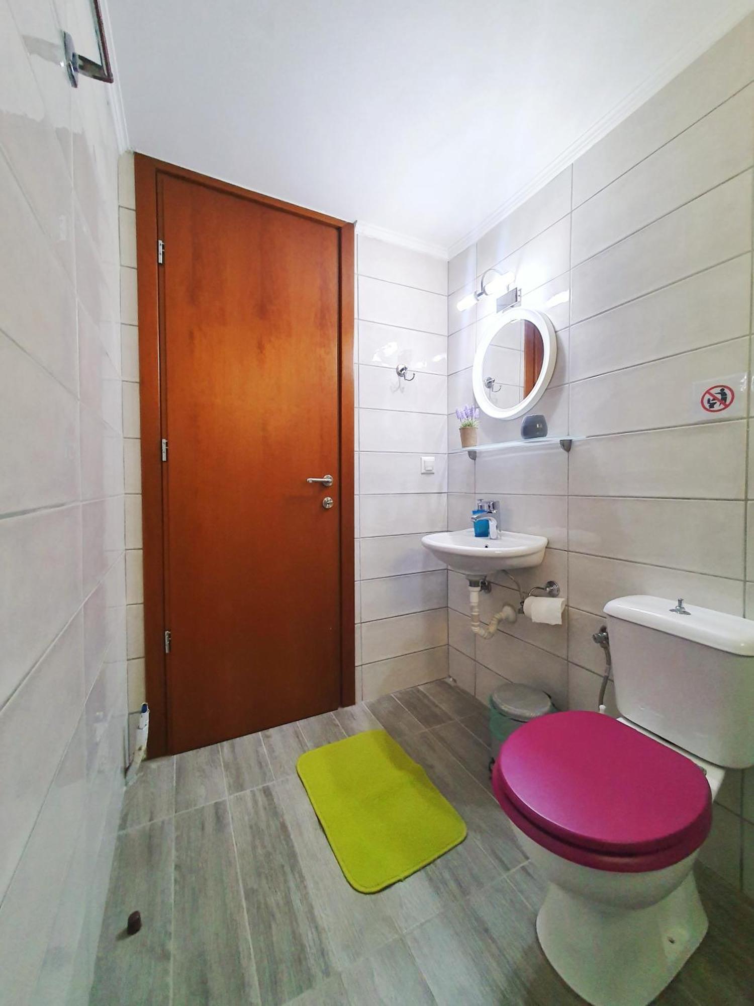 Christiana'S Apartment นีดรี ภายนอก รูปภาพ