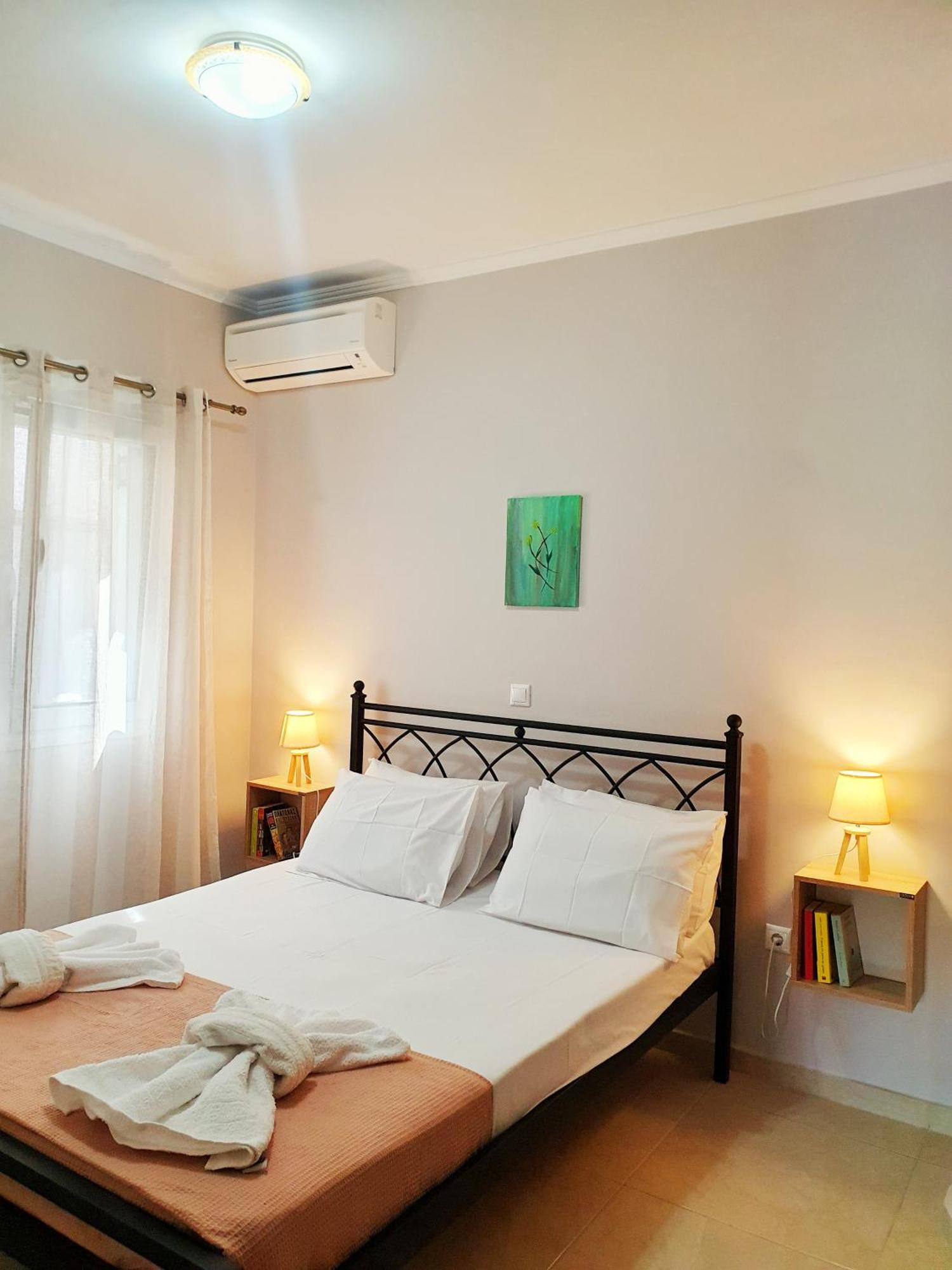Christiana'S Apartment นีดรี ภายนอก รูปภาพ